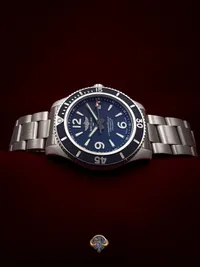 Omega submariner — view 4